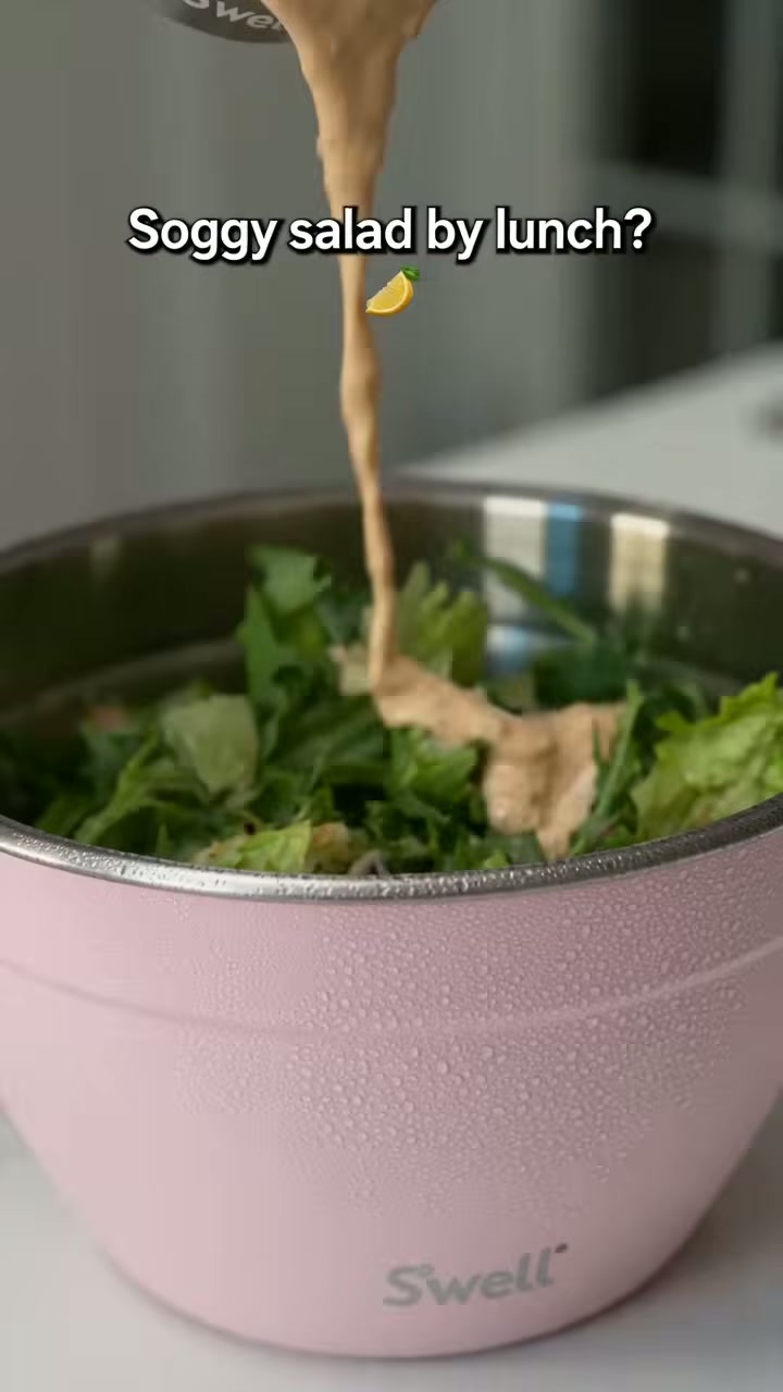 An insulated bowl that keeps a packed salad cold and crisp